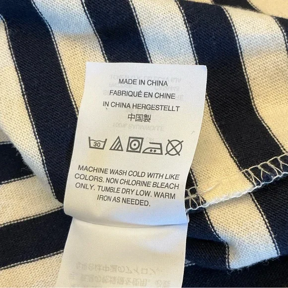 Madewell NWT Navy and White Striped V-Neck Cropped Top  SZ XXL Nautical  Relaxed - Picture 12 of 12